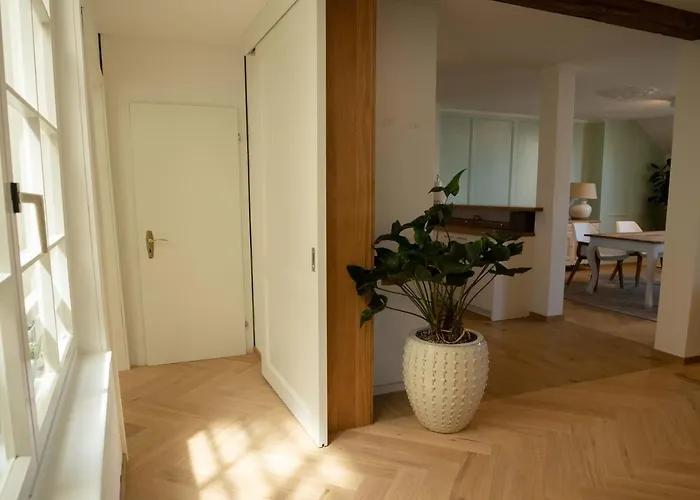 Familienwohnung Im Herzen Von Mit Pool Und Sauna *