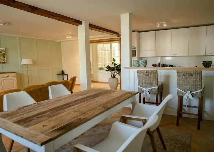 Familienwohnung Im Herzen Von Mit Pool Und Sauna * Bern