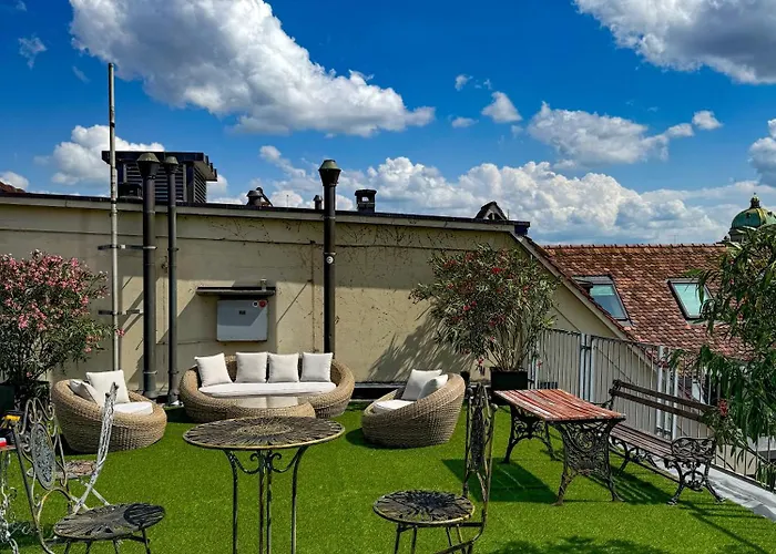 Familienwohnung Im Herzen Von Mit Pool Und Sauna Appartement