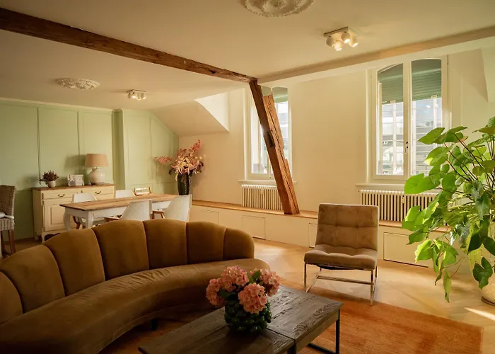 Familienwohnung Im Herzen Von Mit Pool Und Sauna Apartment *