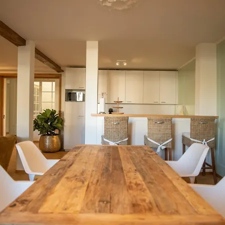 Familienwohnung Im Herzen Von Mit Pool Und Sauna *